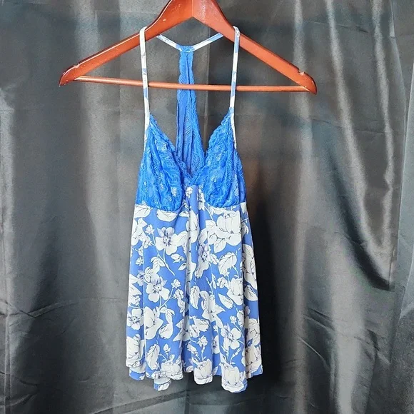 Trémie bleue transparente 4kg - Jardiland Trémie bleue transparente 4kg - Jardiland